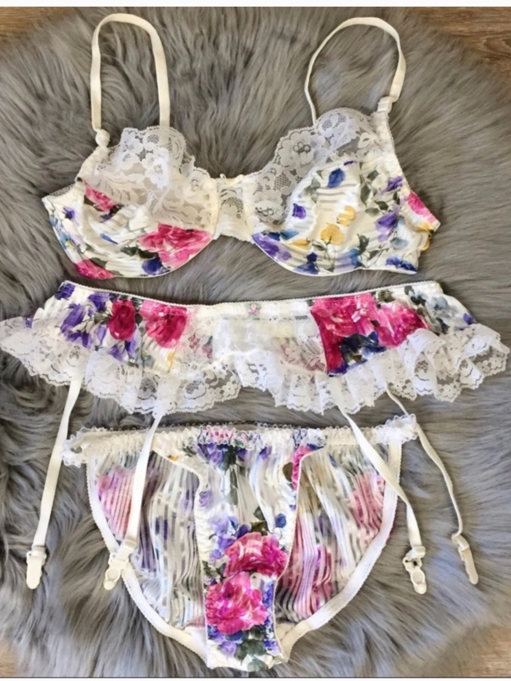 ISO Undercover Wear Floral Garter Belt Set